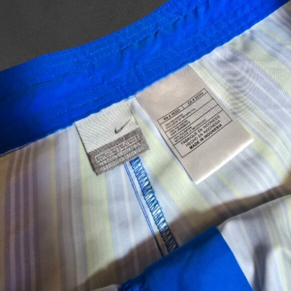 Blue Green & White NIKE Surf Shorts sz XL - Picture 6 of 7